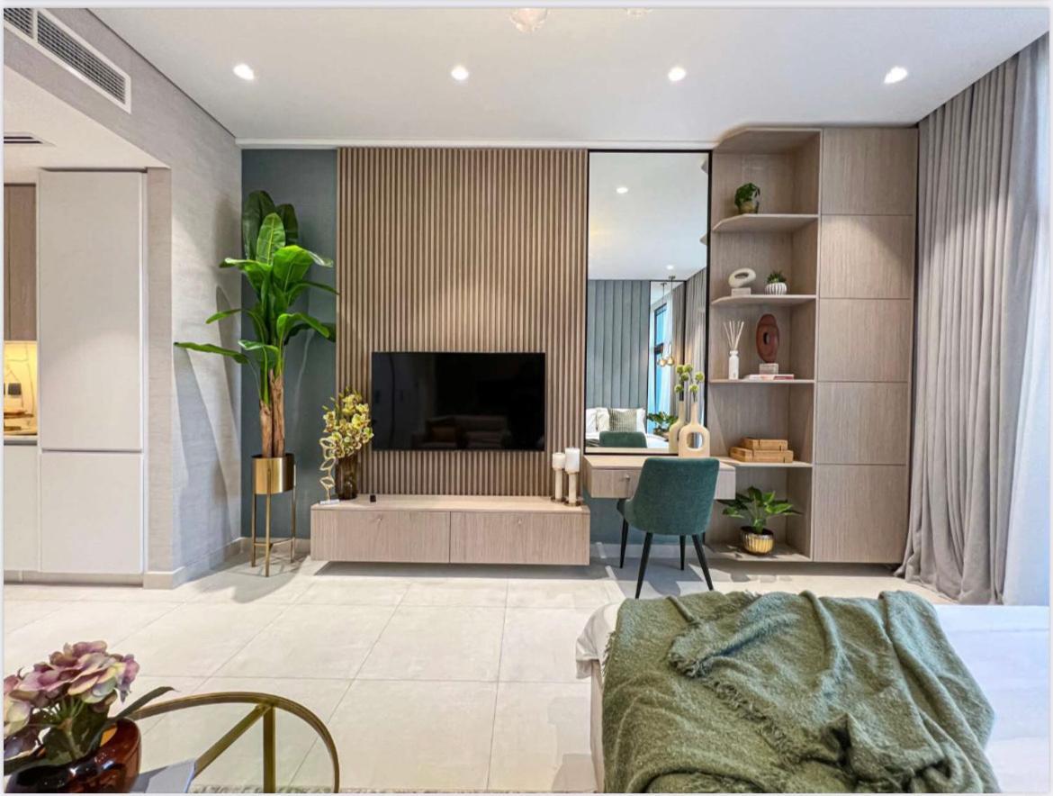 Апартаменти Bright New With Pool & Gym Access, 5 Min From Gardens Metro *